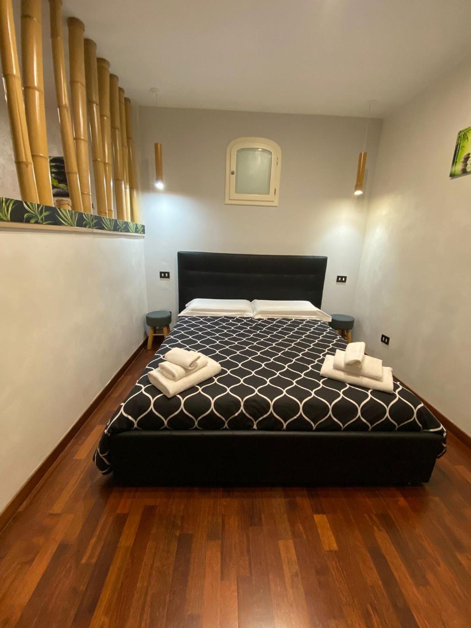 Newhouse Dei Mille Apartment Bari Luaran gambar