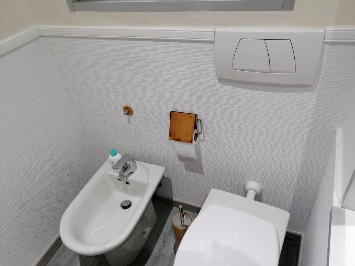 Newhouse Dei Mille Apartment Bari Luaran gambar